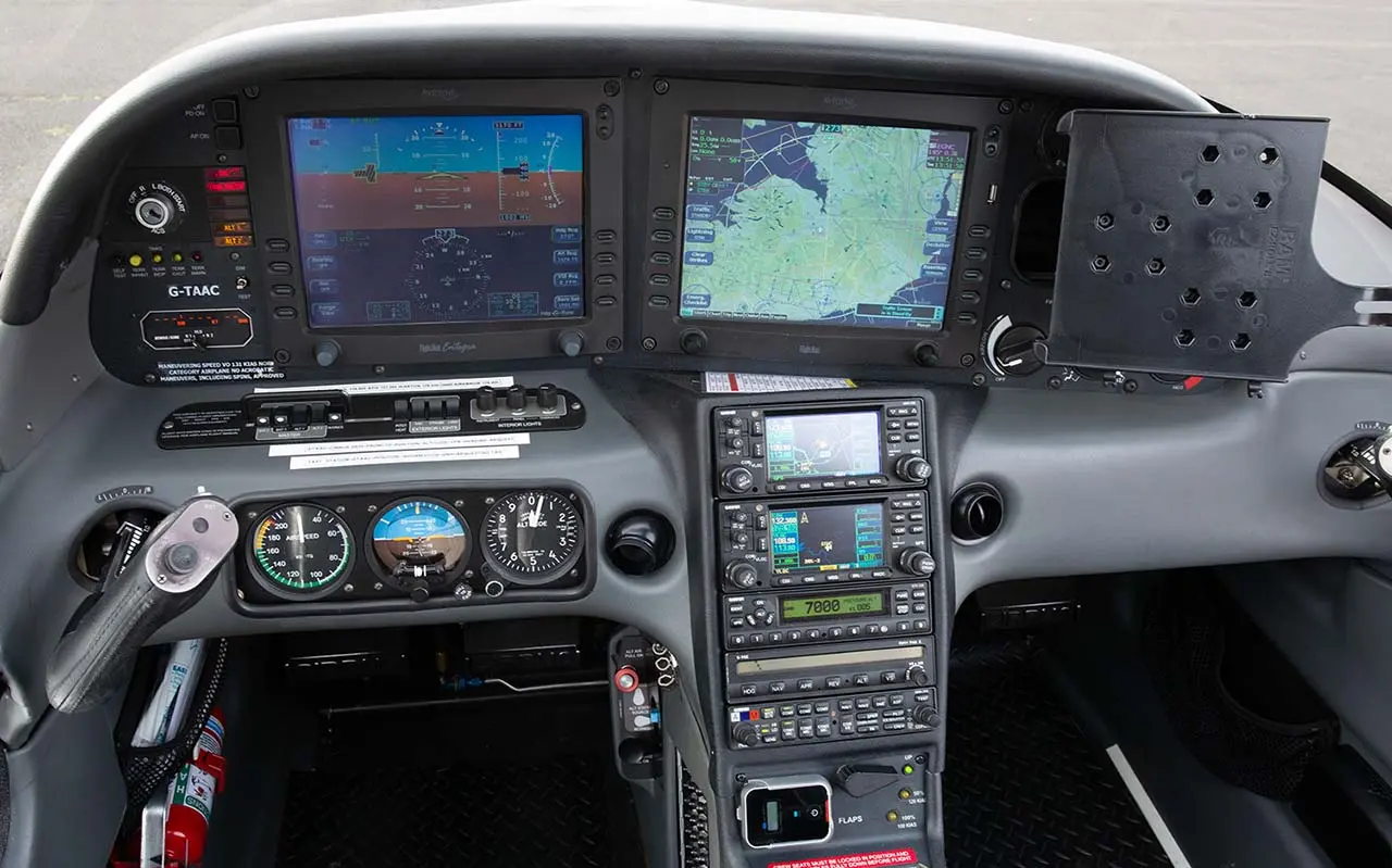 2006 Cirrus SR20 for Sale | Aircraft101