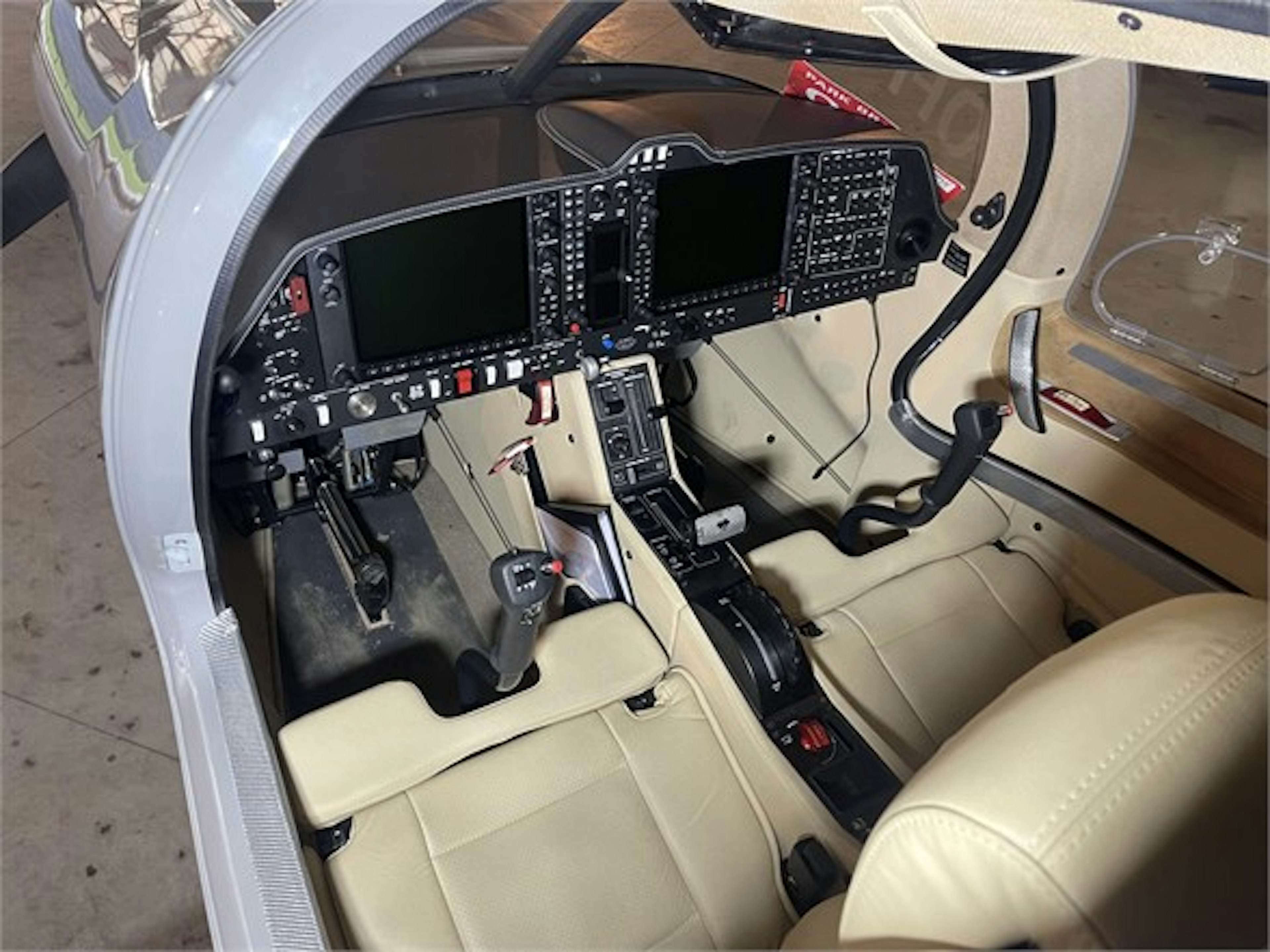 2022 Diamond DA 50 for Sale | Aircraft101