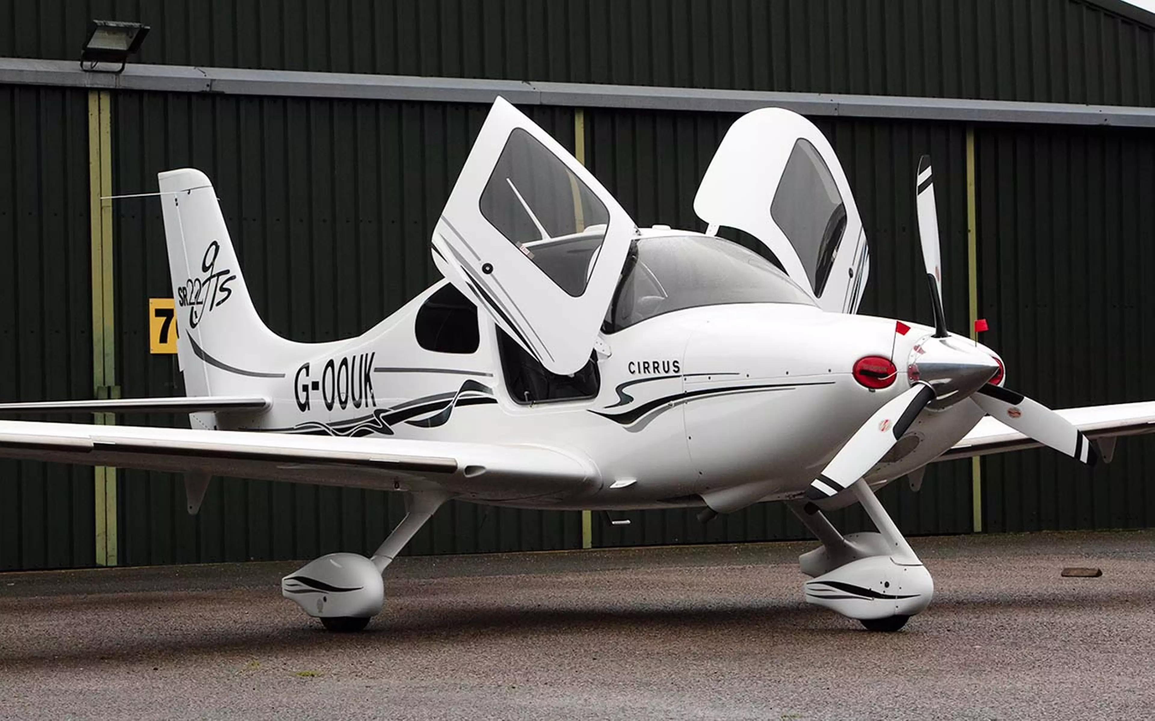 2005 Cirrus SR22 for Sale | Aircraft101