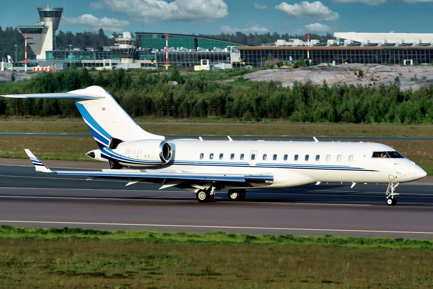 2014 Bombardier G6000 for Sale | Aircraft101